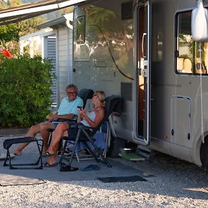 https://agricampeggio-alessandra.sicilyhotelsitaly.net