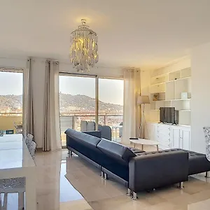 https://cannes-sergent-gazan.fr-provencehotel.com