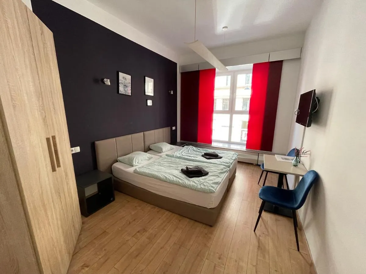 Dan In'N Out Guest House Vienna