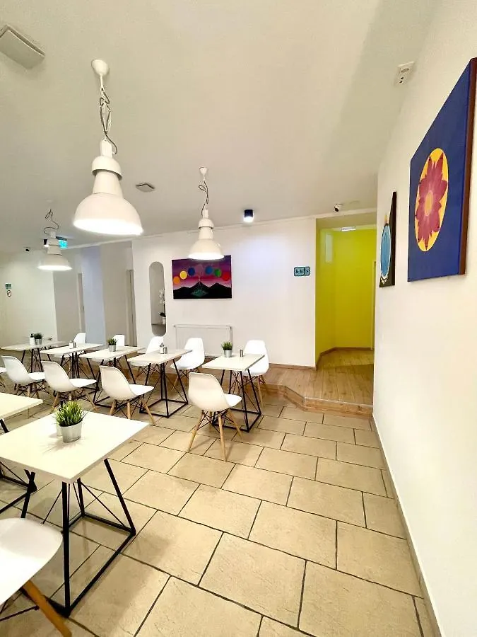 Hotel Dan In'N Out Vienna