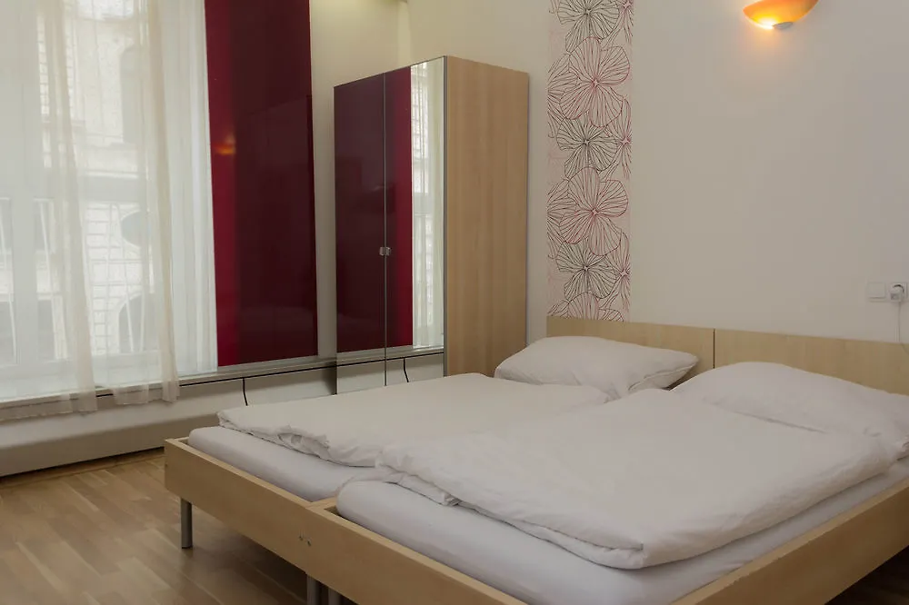*** Affittacamere Hotel Dan In'N Out Vienna Austria
