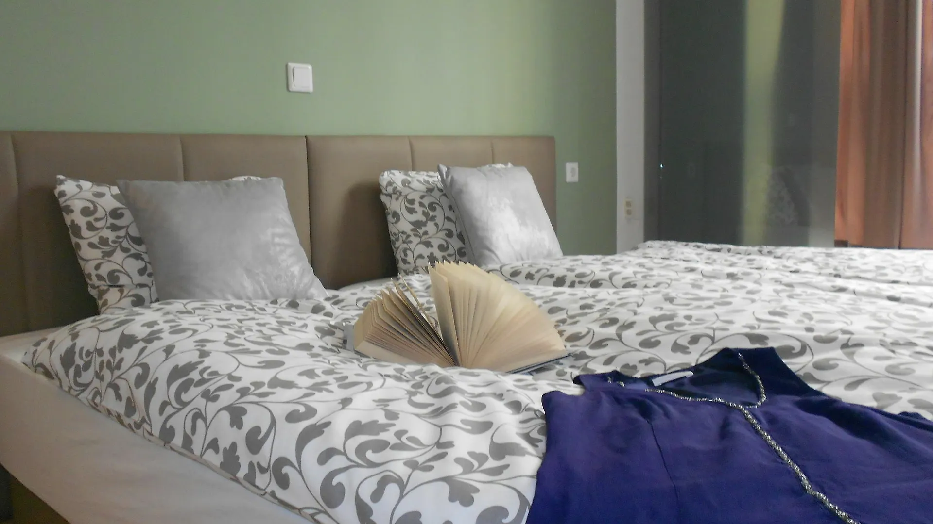 Dan In'N Out Guest House Vienna