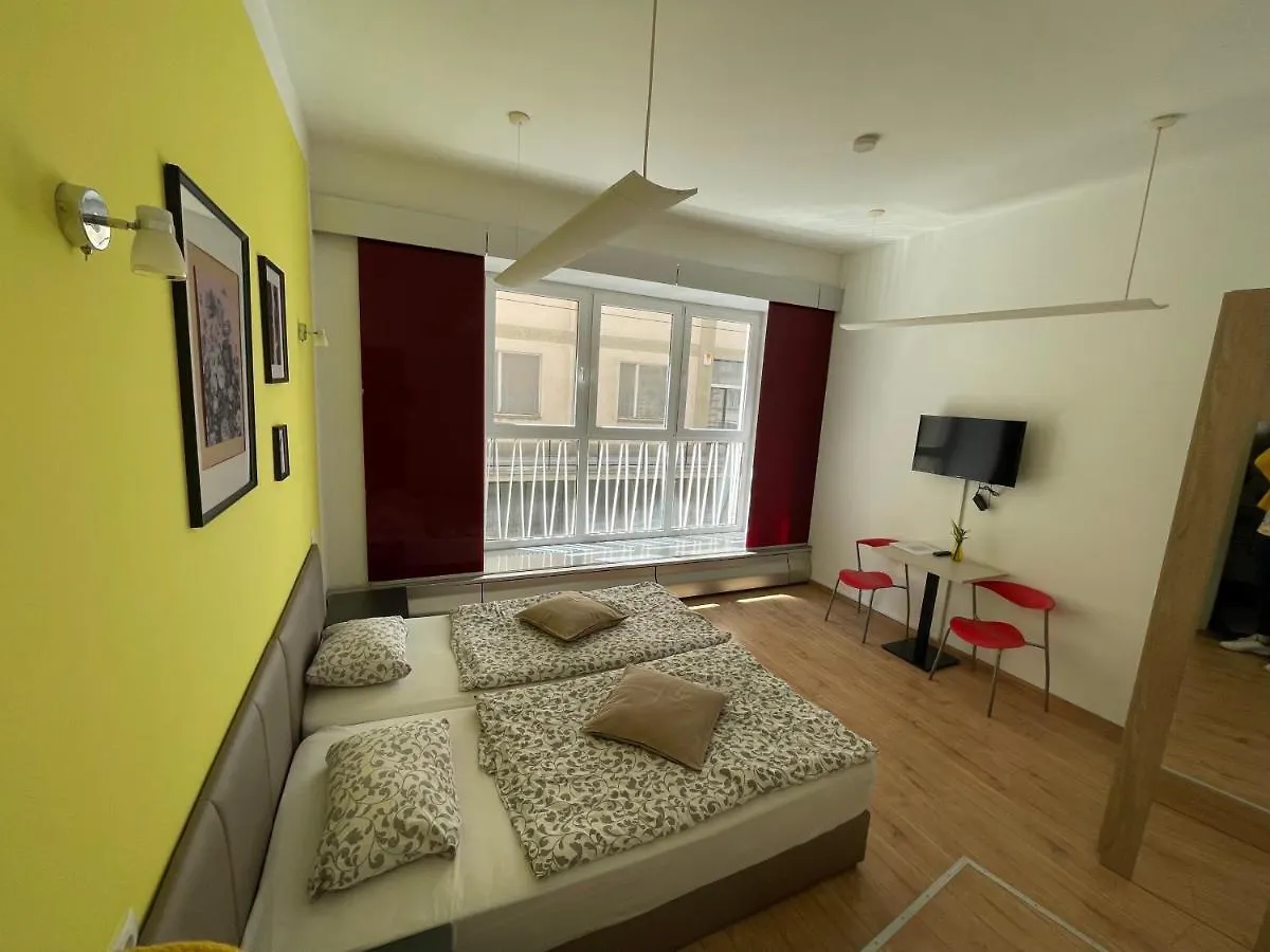 Casa de hóspedes Dan In'N Out Hotel Viena